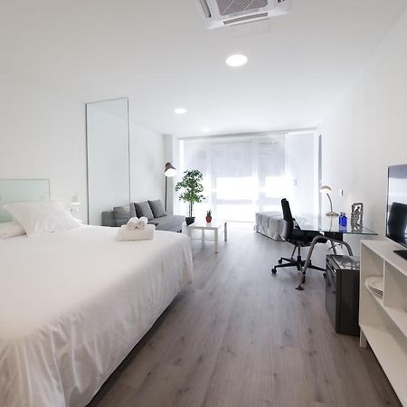 Pensión T5 Donostia Suites San Sebastián Quarto foto