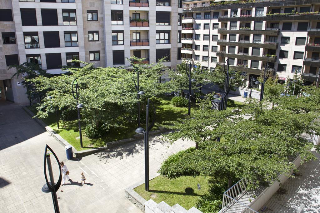 Pensión T5 Donostia Suites San Sebastián Exterior foto