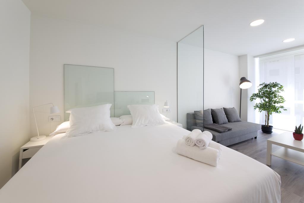 Pensión T5 Donostia Suites San Sebastián Quarto foto