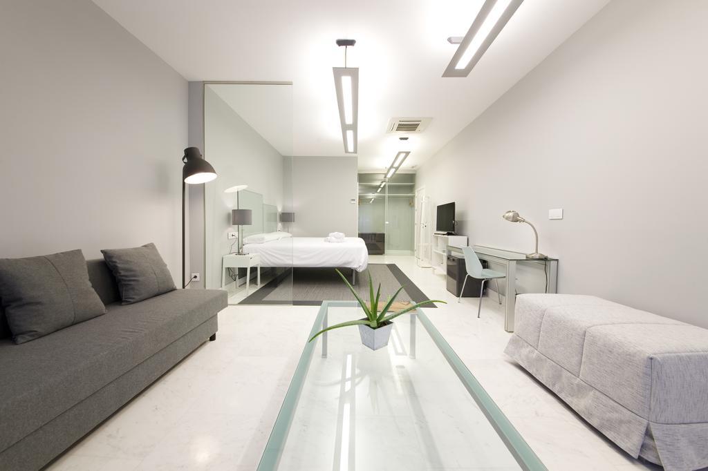 Pensión T5 Donostia Suites San Sebastián Quarto foto