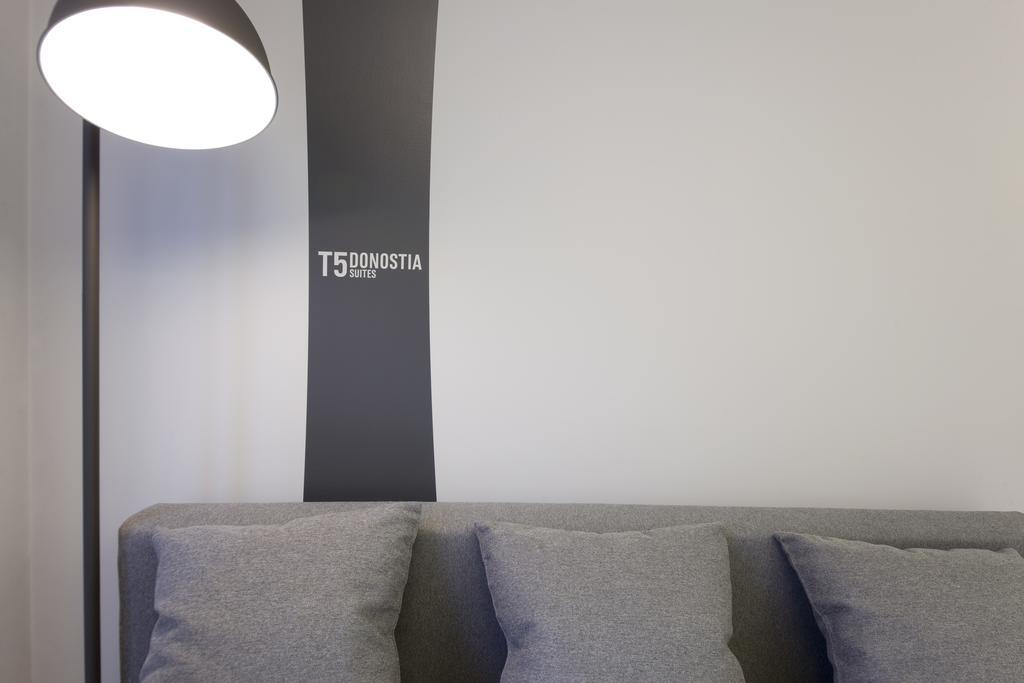 Pensión T5 Donostia Suites San Sebastián Quarto foto